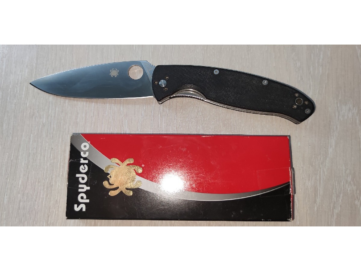 Navaja Spyderco Resilience G-10 – Rieu Aventura