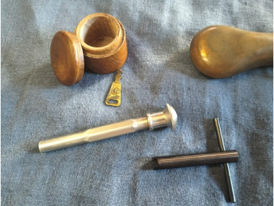 Antiguas pistolas duelo maleta