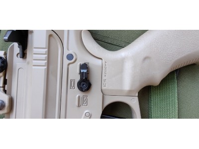 Marcadora de airsoft ICS M4 MARS