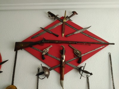 Conjunto de armas antiguas