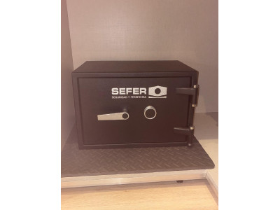 Armero Sefer SF 334 (6 armas cortas)