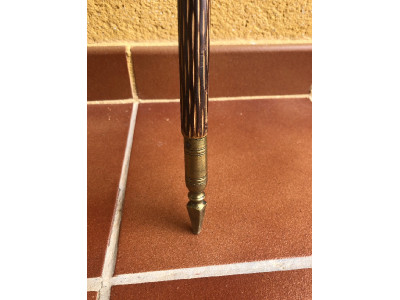 Bastón antiguo madera punta metal piramidal