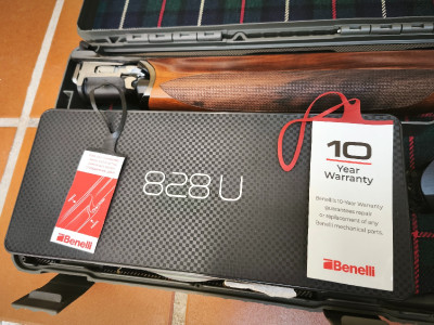 Benelli 828u black