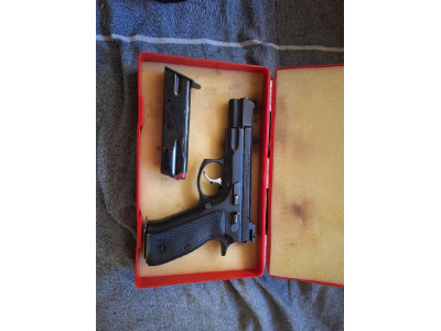 Beretta CZ 75 9mm parabelum