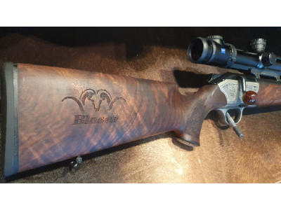 Blaser Rifle blaser r8 luxus calibre 300wm y zeiss V8 2,8-20
