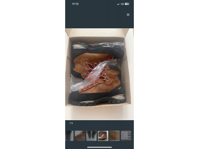 Bota de monte marca Aku talla 47