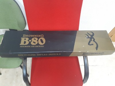 Escopeta semiautomática Browning  B 80 SL