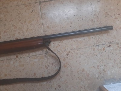 dos escopetas una benelli y otra franchi