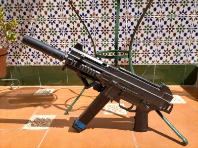 Réplica Double Eagle M89A (UMP45)