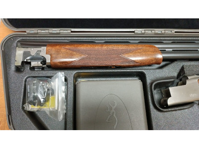 escopeta browning B-725 sporting