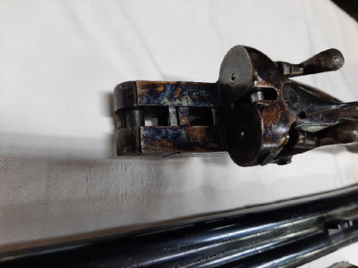 Escopeta, Calibre 12, P.R., Marca San Eustaquio