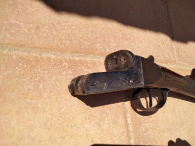 Escopeta paralela de caza calibre 20 y dos gatillos