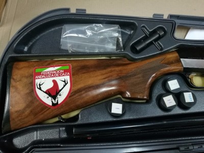 Escopeta repetidora Benelli modelo Mancino E