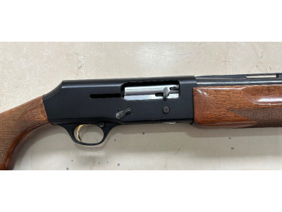 Escopeta repetidora browning B80