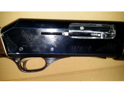 Fabarm calibre 12 con funda y 4 chokes