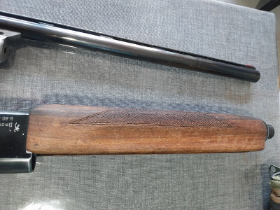 Escopeta semiautomática Browning B80 SL calibre