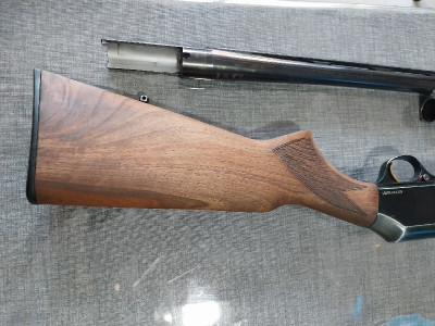 Escopeta semiautomática Browning B80 SL calibre