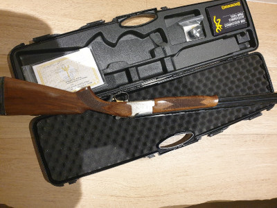 Escopeta superpuesta browning b525 caza superligera