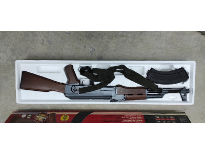 Kalashnikov Ak-47 hierro