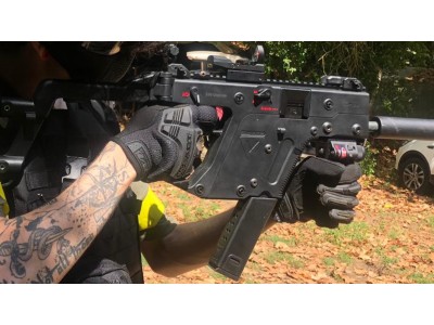 Kriss Vector Ares G2 negra
