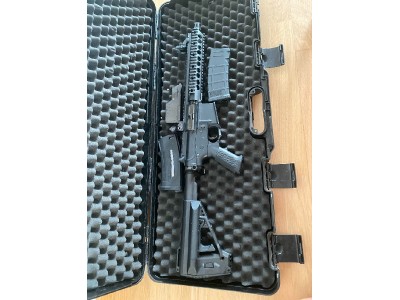 LOTE - VR16 FIGHTER MK2 CQB VEGA FORCE + MALETIN NEGRINI