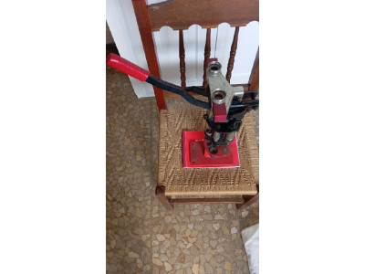 Máquina para cargar cartuchos