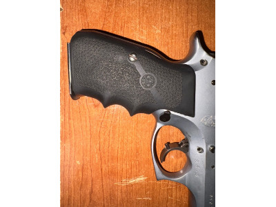 Pistola  Tanfoglio 9pb