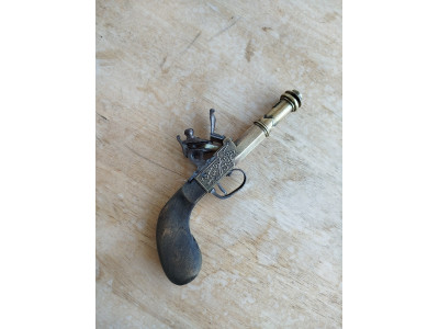 Pistola antigua 1790