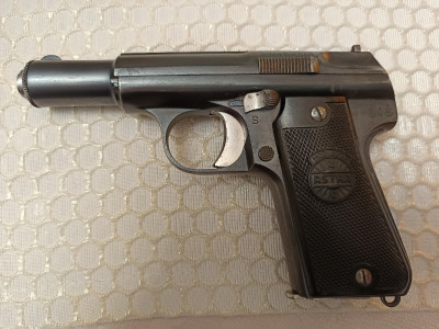 Pistola Astra 3000 