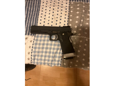 Aw Custom HX1102