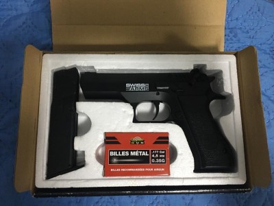 Pistola de CO2 Swiss Arms SA941 4