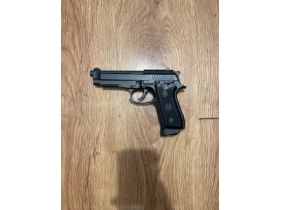 Pistola CO2 PT92 KWC