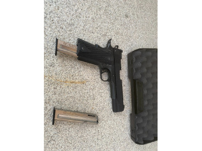 Pistola Colt Gold Cup Trophy cal 22lr fab Walther Alemania
