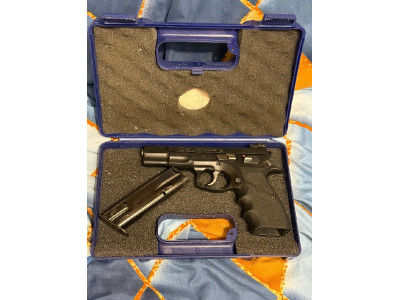 Pistola CZ 85 Combat