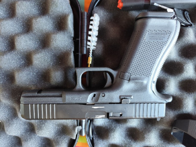 PISTOLA Glock 17 MOS