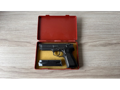 Pistola Llama M-82 9mm PB