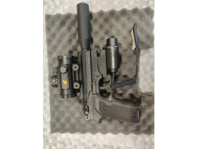 Pistola PT-80 tactical
