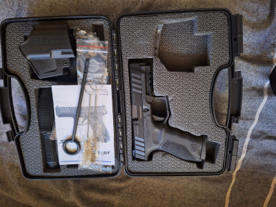 Pistola Stoeger 9mm Parabellum