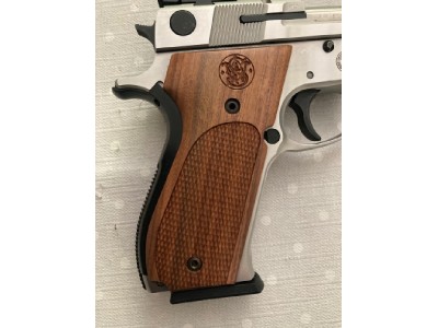 Pistola S&W 952 de 5"