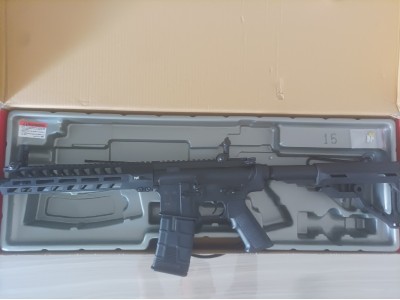 Replica M4 airsoft ICS CXP Peleador