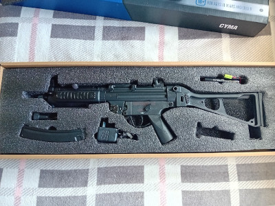 Réplica MP5 Cyma Airsoft