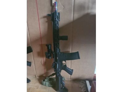 Lancer Tactical LT04 y LT25