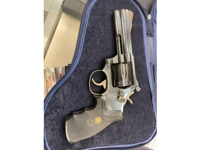  SMITH & WESSON 357 MAGNUM
