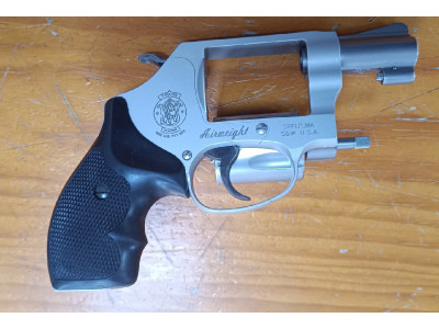 Revólver S&W en Madrid