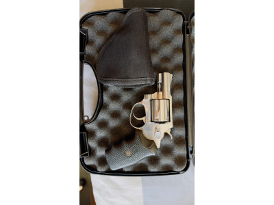 Revolver .38 Sp 2” Amadeo Rossi