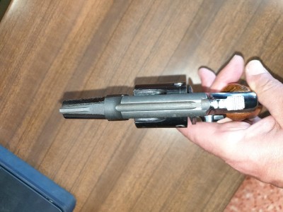 Revolver Llama 2 pulgadas, calibre 38 special