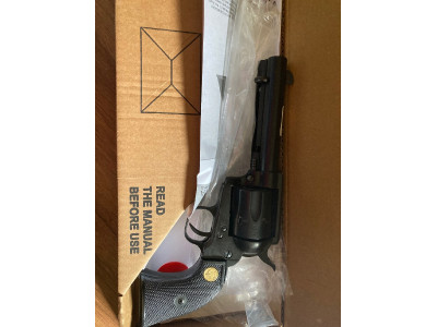 Revolver Chiappa 22LR sin estrenar