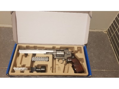 Revolver G7 con capsulas de gas