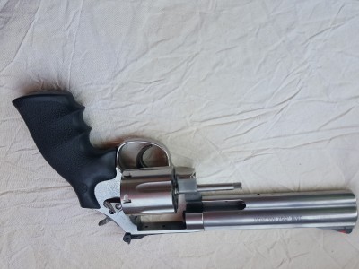 Revolver Smith and Wesson 357 Magnum