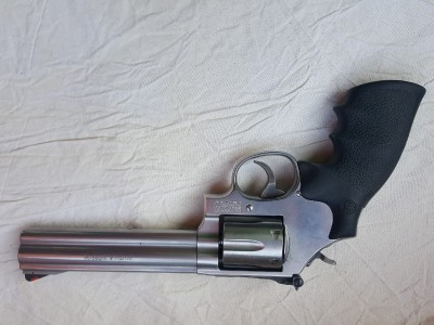 Revolver Smith and Wesson 357 Magnum